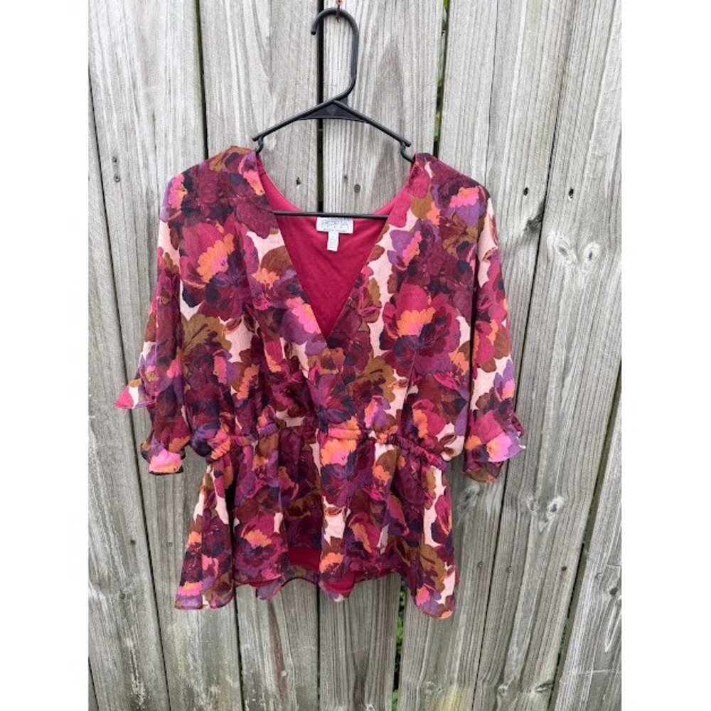 Boho Floral Sofia Jeans by Sofia Vergara XL Wine Magenta Peplum Flutter Top